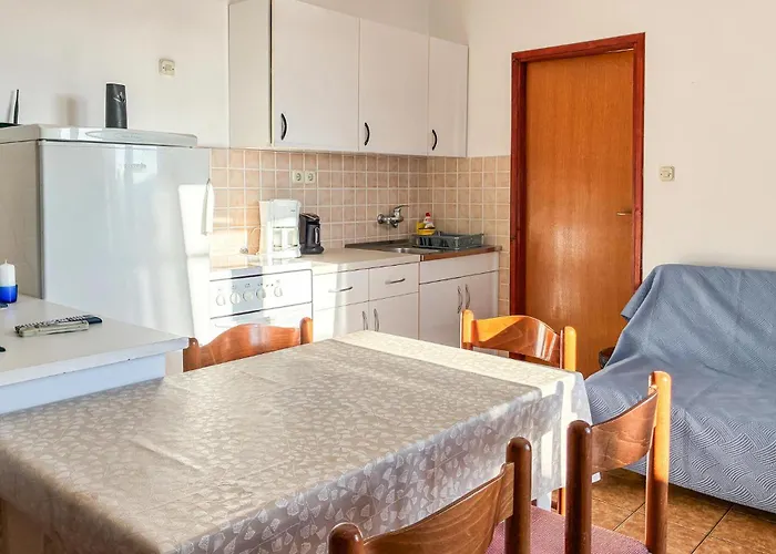 Appartement Stunning In Rab With Wifi