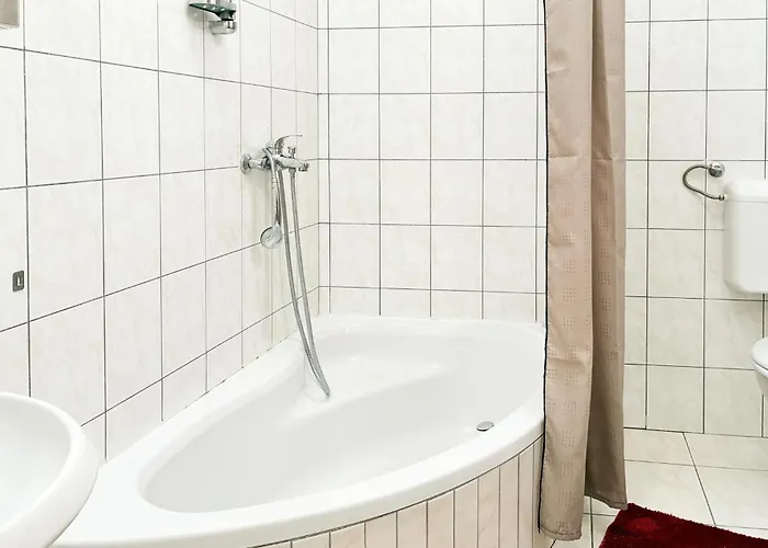 Stunning In Rab With Wifi Rab Town