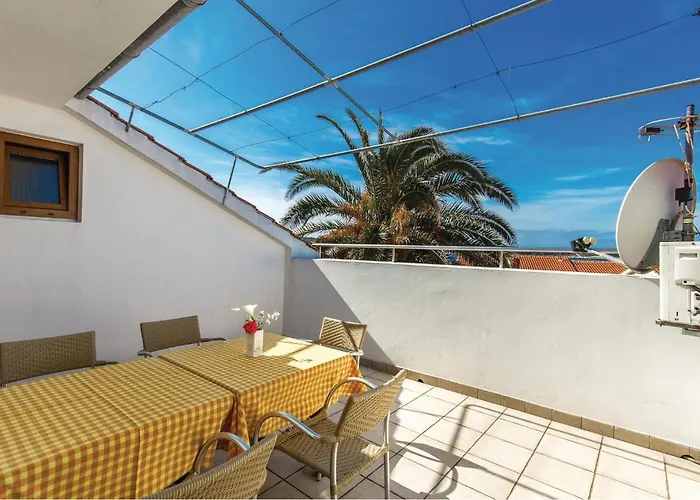 Stunning In Rab With Wifi Rab Town