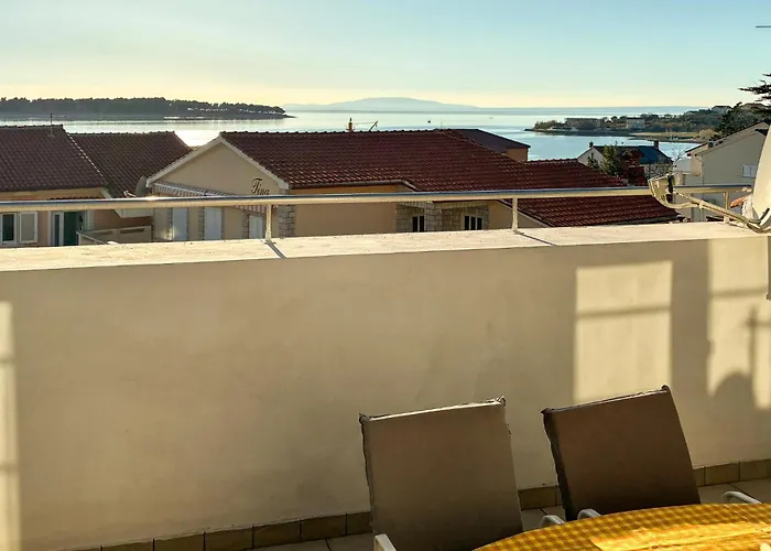 Апартаменты Stunning In Rab With Wifi